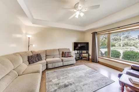 206 West Hintz Road Arlington Heights IL 60004