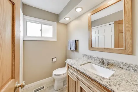 206 West Hintz Road Arlington Heights IL 60004