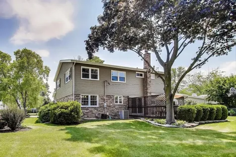 206 West Hintz Road Arlington Heights IL 60004