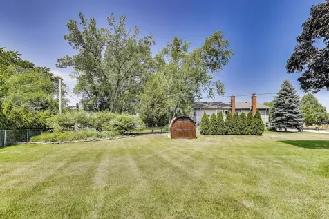 206 West Hintz Road Arlington Heights IL 60004