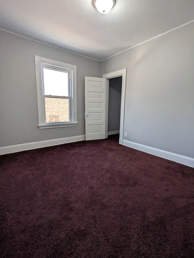 8817 South Elizabeth Street Chicago IL 60620