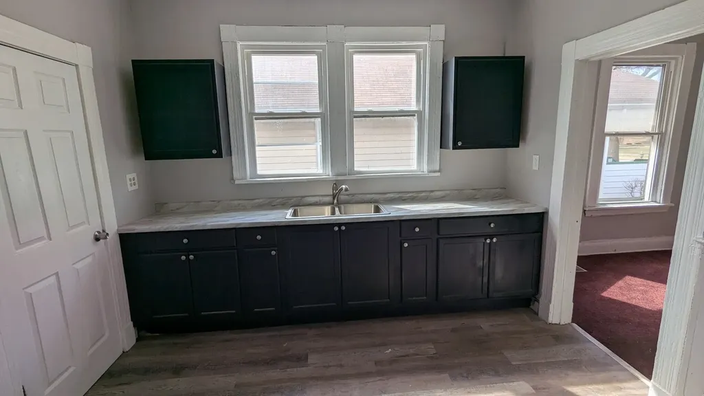 8817 South Elizabeth Street Chicago IL 60620