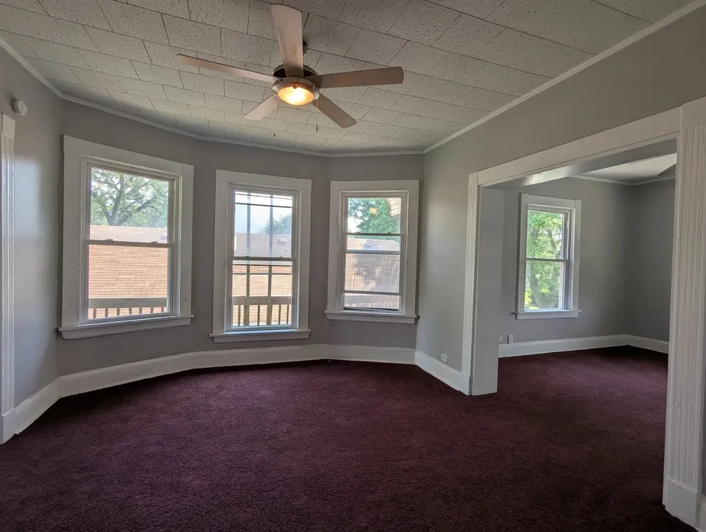 8817 South Elizabeth Street Chicago IL 60620
