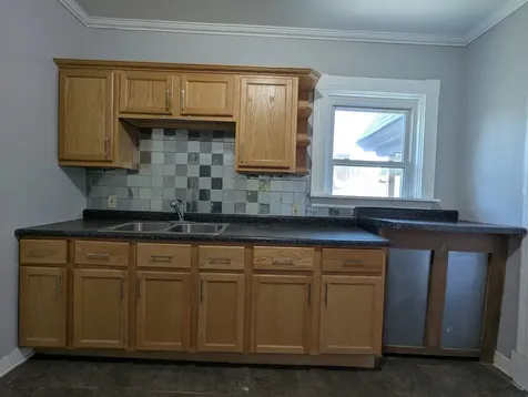 8817 South Elizabeth Street Chicago IL 60620