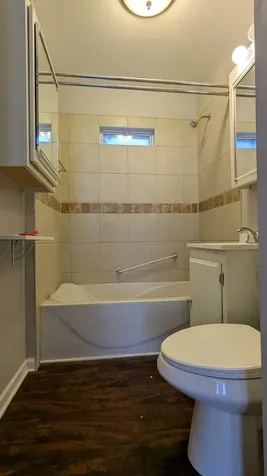 8817 South Elizabeth Street Chicago IL 60620