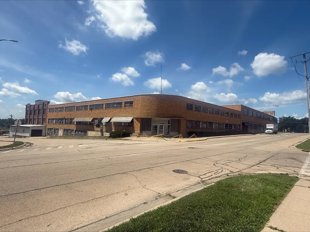 301 West 3rd Street Sterling IL 61081