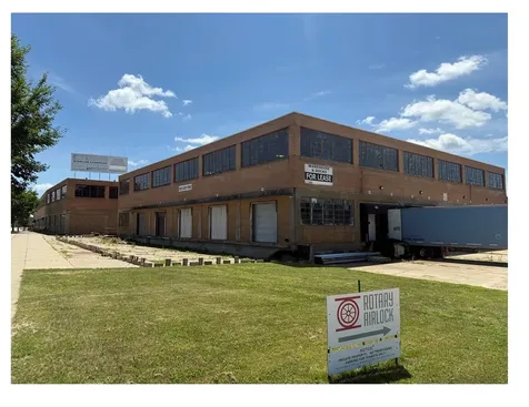 301 West 3rd Street Sterling IL 61081