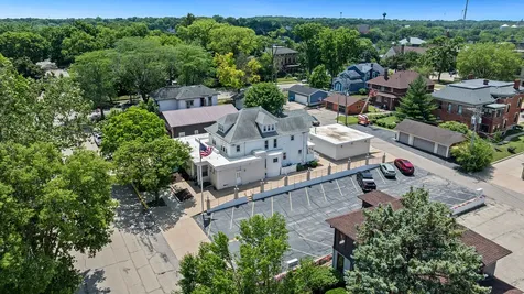 213 Crawford Avenue Dixon IL 61021
