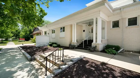 213 Crawford Avenue Dixon IL 61021