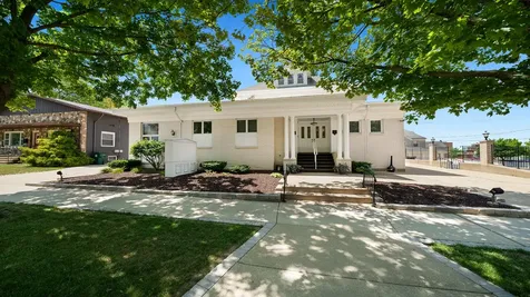 213 Crawford Avenue Dixon IL 61021