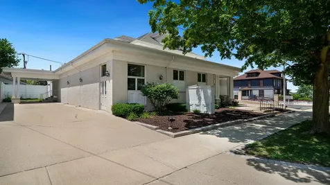 213 Crawford Avenue Dixon IL 61021