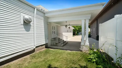 213 Crawford Avenue Dixon IL 61021