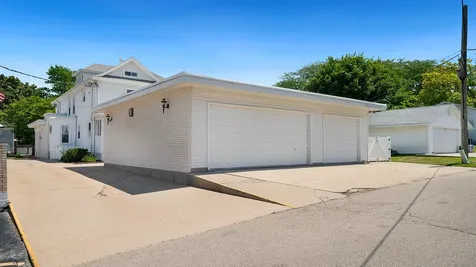 213 Crawford Avenue Dixon IL 61021