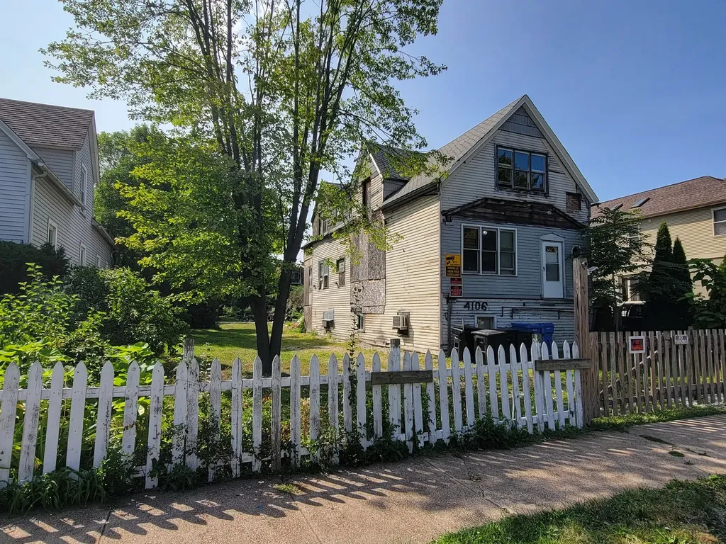 4106 North Mobile Avenue Chicago IL 60634