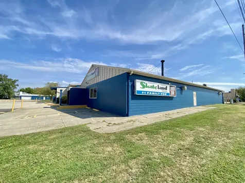 208 West Curtis Road Savoy IL 61874