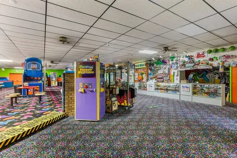 208 West Curtis Road Savoy IL 61874