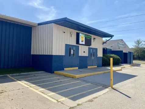 208 West Curtis Road Savoy IL 61874