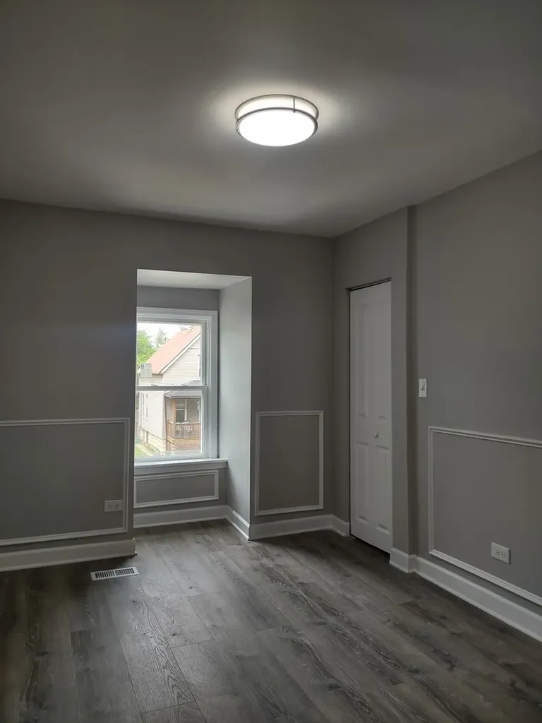 11531 South Perry Avenue Chicago IL 60628