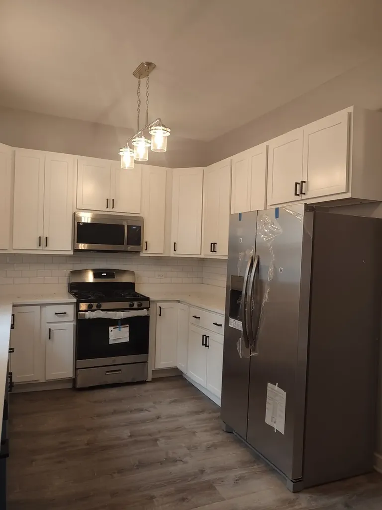 11531 South Perry Avenue Chicago IL 60628