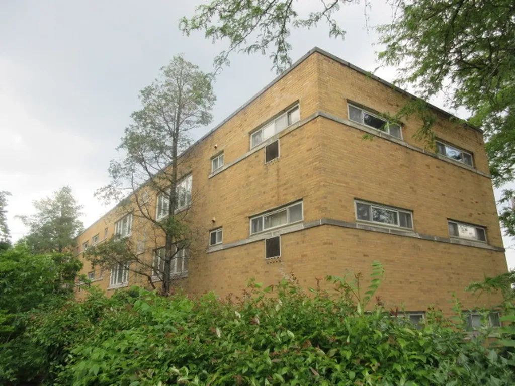 2012 West 111th Street Chicago IL 60643