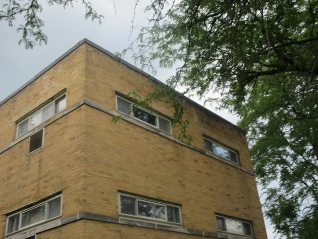 2012 West 111th Street Chicago IL 60643
