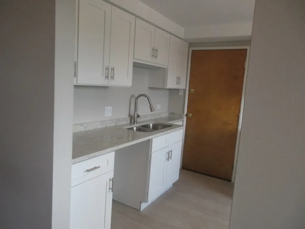 2012 West 111th Street Chicago IL 60643