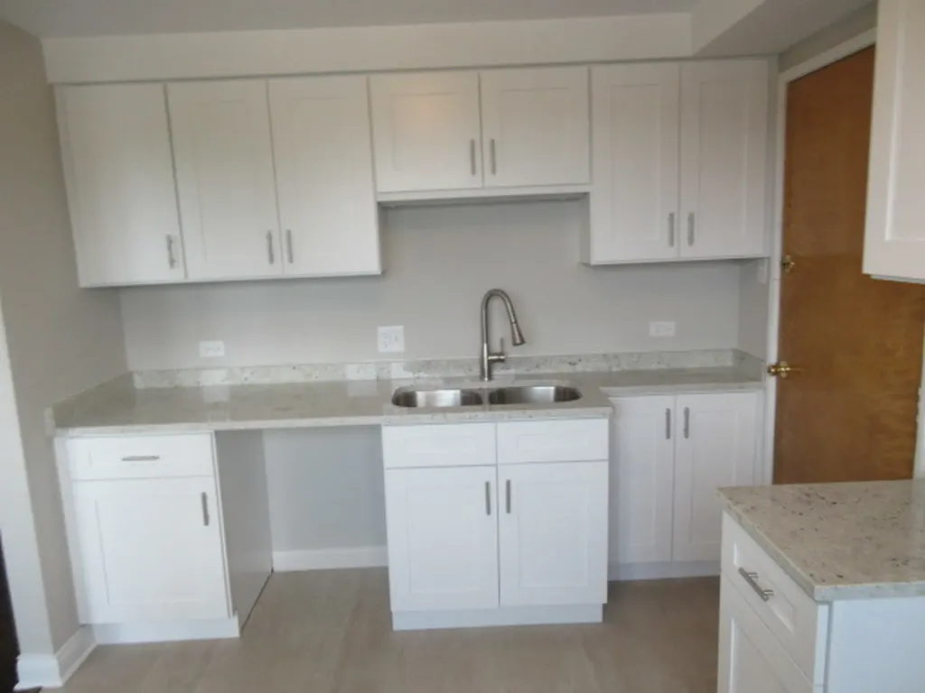 2012 West 111th Street Chicago IL 60643