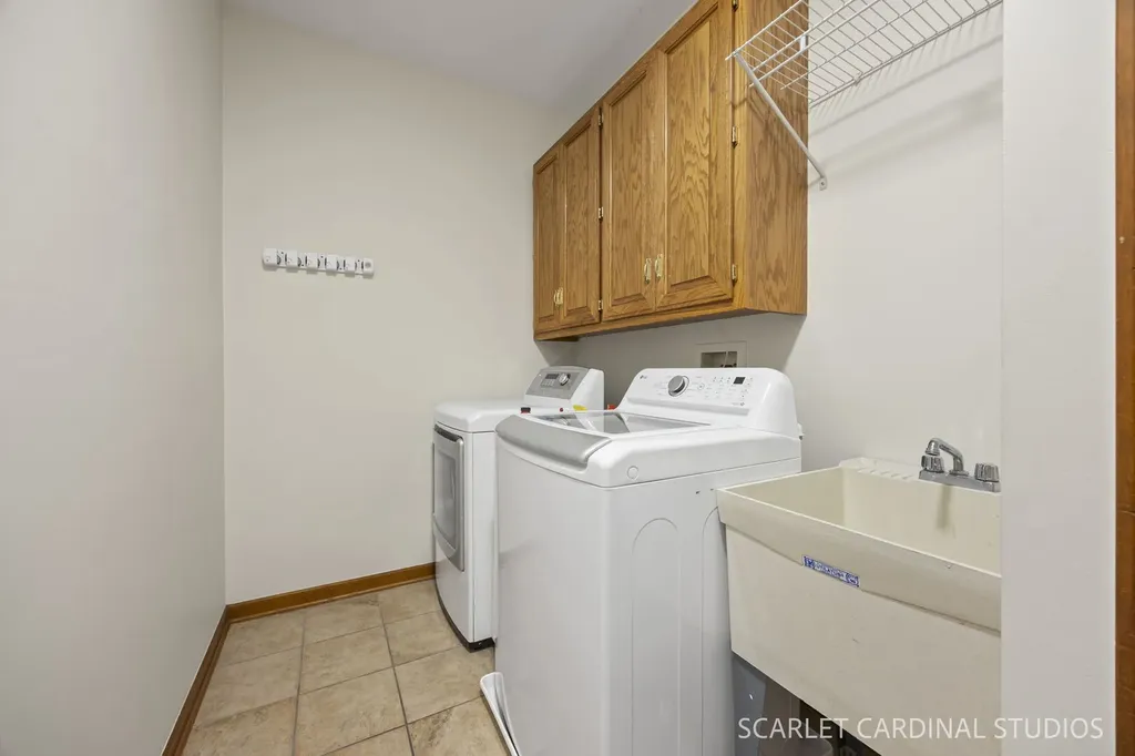 1012 Conan Doyle Road Naperville IL 60564