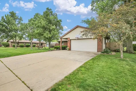 210 North Prospect Avenue Savoy IL 61874