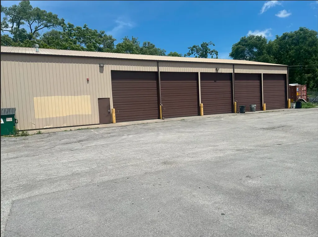 13747 Western Avenue Blue Island IL 60406