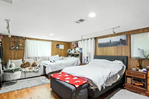 3814 West Sherwin Avenue Lincolnwood IL 60712