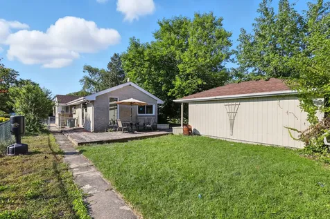 3814 West Sherwin Avenue Lincolnwood IL 60712