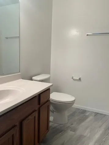 350 Woodridge Circle South Elgin IL 60177