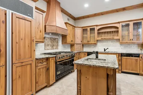 9 Squire Lane St. Charles IL 60174