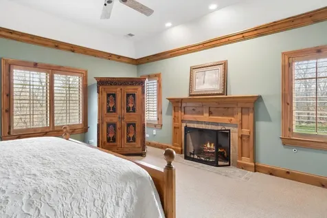 9 Squire Lane St. Charles IL 60174