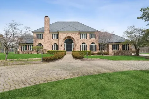 9 Squire Lane St. Charles IL 60174