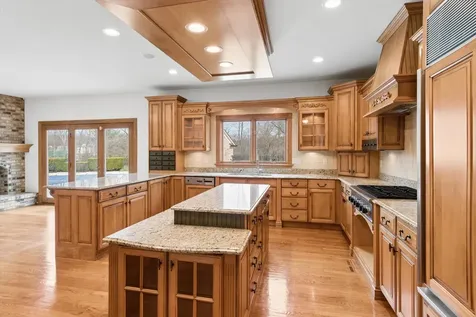 9 Squire Lane St. Charles IL 60174