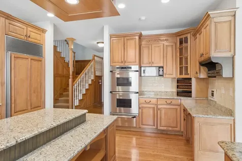 9 Squire Lane St. Charles IL 60174