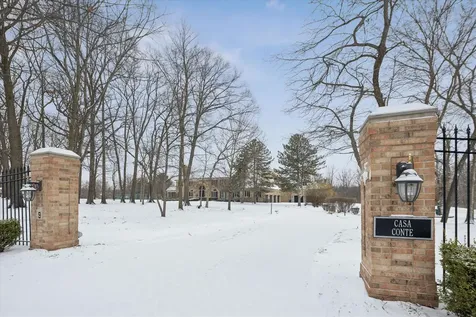 9 Squire Lane St. Charles IL 60174
