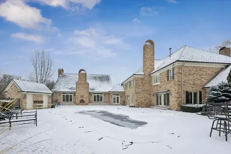 9 Squire Lane St. Charles IL 60174