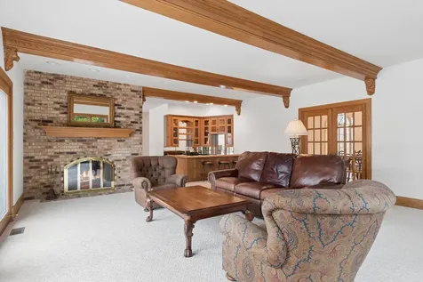 9 Squire Lane St. Charles IL 60174