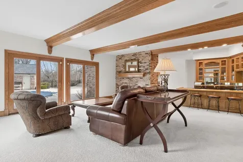 9 Squire Lane St. Charles IL 60174