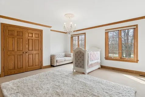 9 Squire Lane St. Charles IL 60174