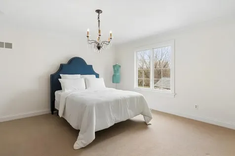 9 Squire Lane St. Charles IL 60174