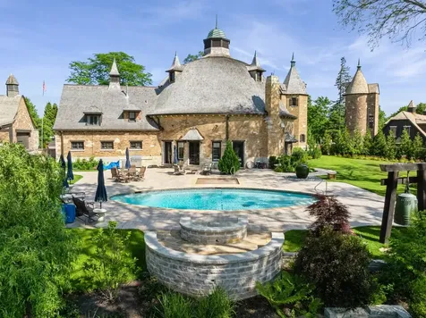 570 Hathaway Circle Lake Forest IL 60045