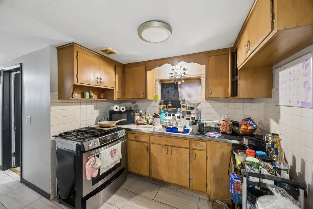2209 North Long Avenue Chicago IL 60639