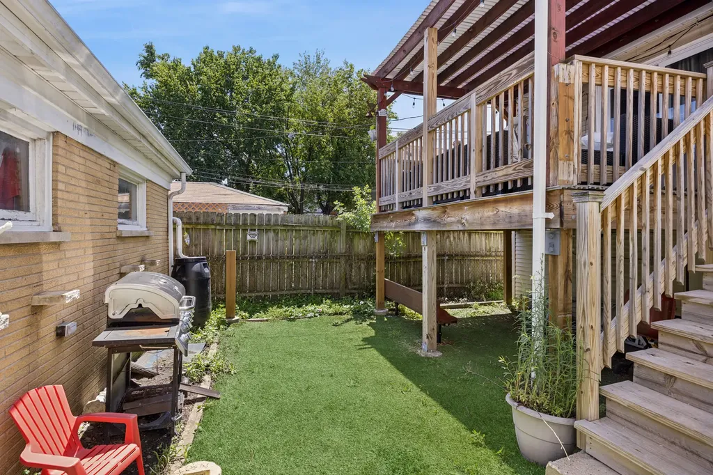 2209 North Long Avenue Chicago IL 60639