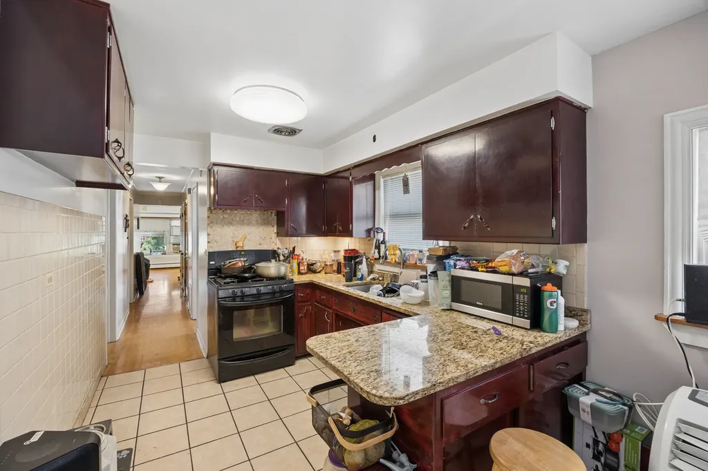 2209 North Long Avenue Chicago IL 60639