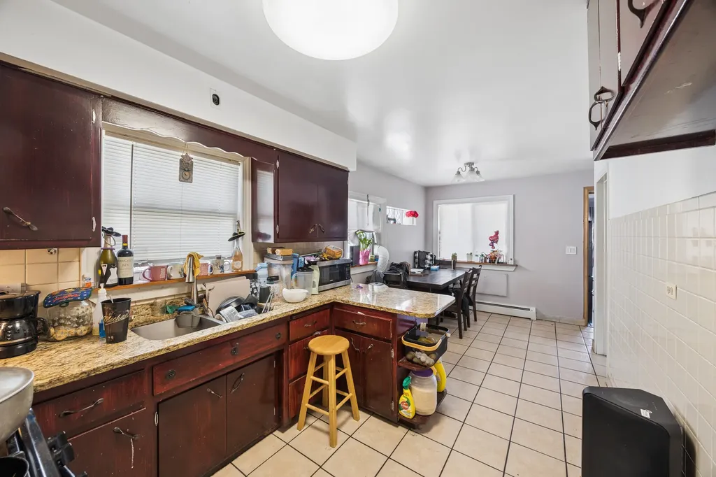 2209 North Long Avenue Chicago IL 60639