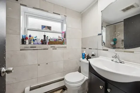 2209 North Long Avenue Chicago IL 60639